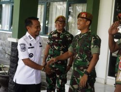 Bupati Bone Serahkan Bantuan Bibit Sayuran dan 3 Unit Pompa Air ke Batalyon Armed 21/Kawali